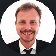 Prof de maths physique chimie passionné et reconnu